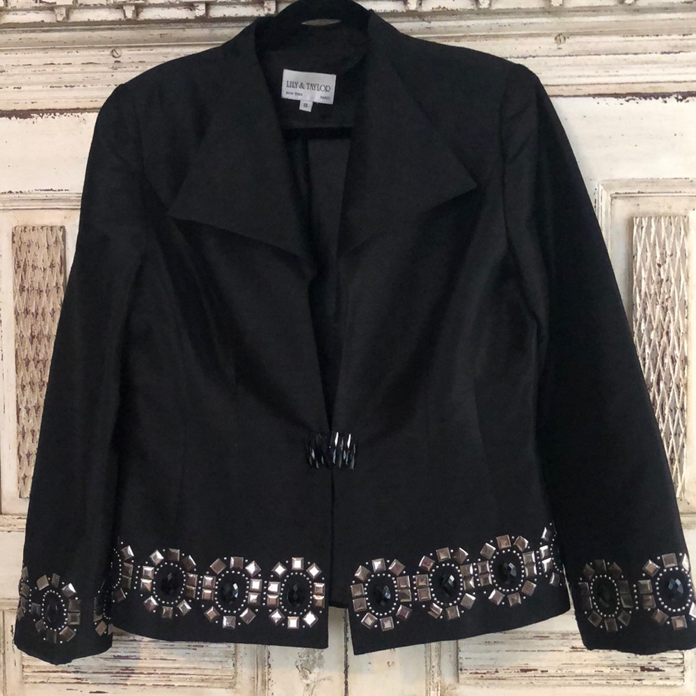 Vintage black satin Lily & Taylor blazer - Size 8